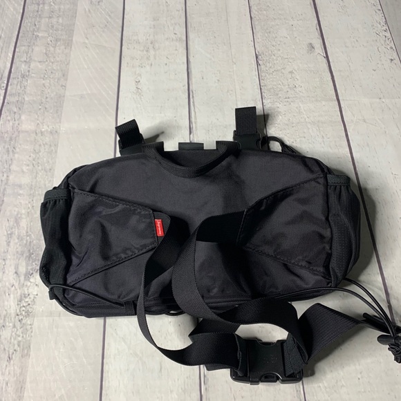 Supreme FW19 Waist Bag - Picture 2 of 4